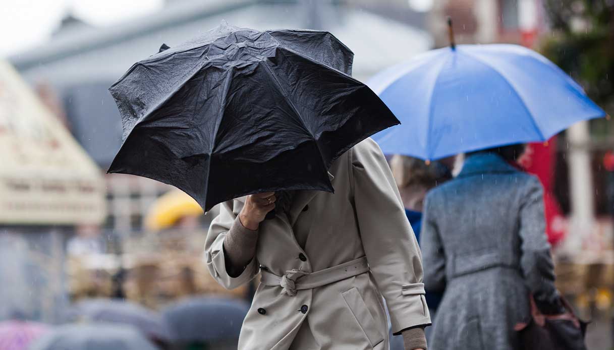 Meteo, ultimo giorno di caldo anomalo: in arrivo un ciclone dalla Scozia