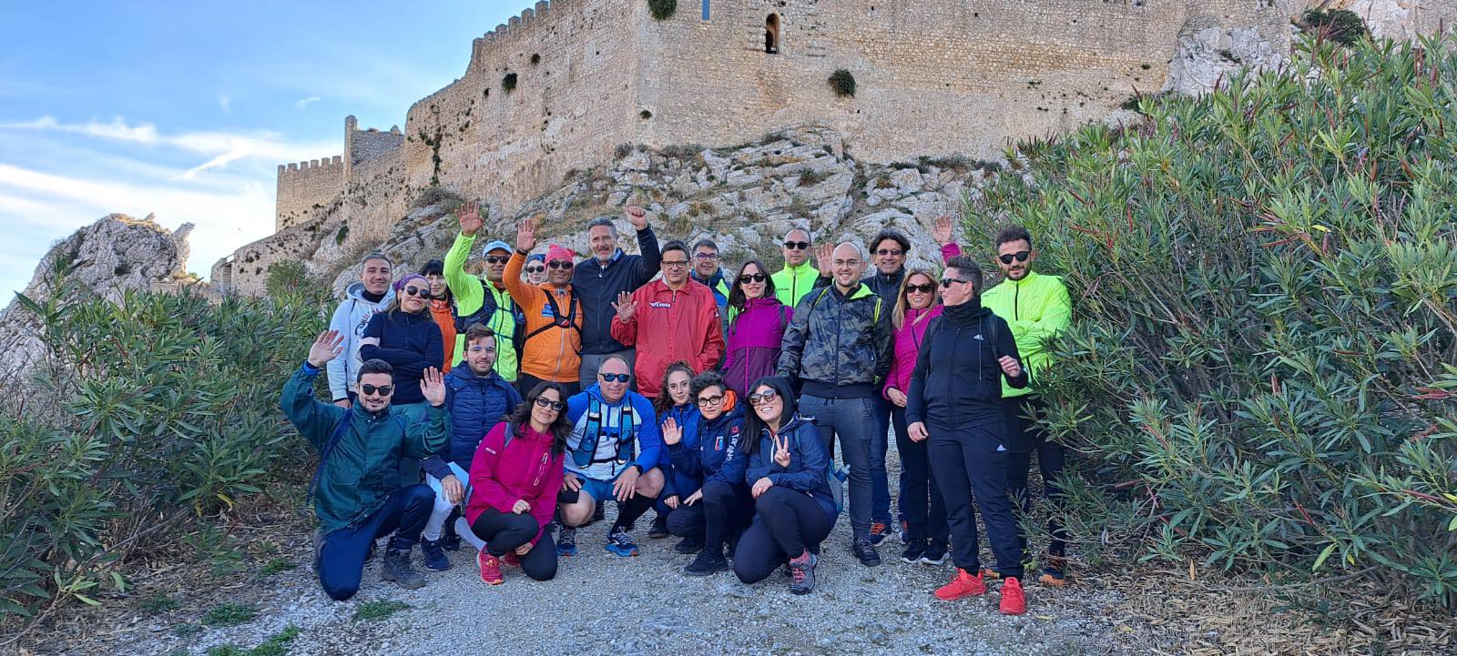 Mussomeli,  il Medieval trail e la scalata al Castello Manfredonico: stanchi ma soddisfatti i partecipanti