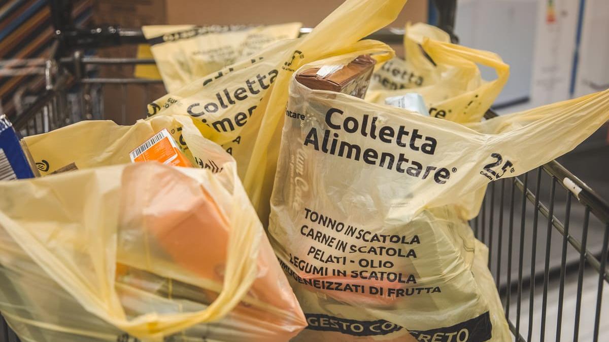 Caltanissetta aderisce alla  Colletta alimentare: sabato 18 volontari davanti ai supermercati