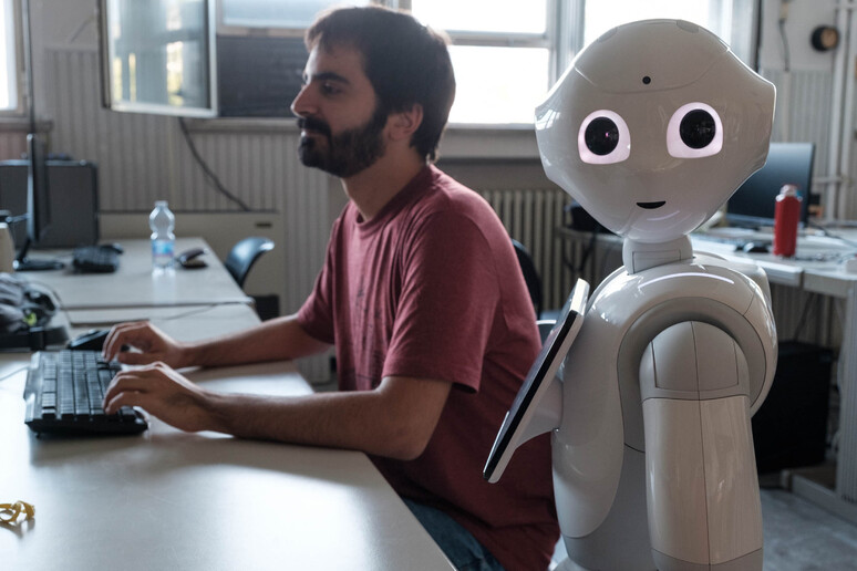 Sicilia, intelligenza artificiale (AI) per supportare gli studenti: stanziati 1,8 mln per classi superiori