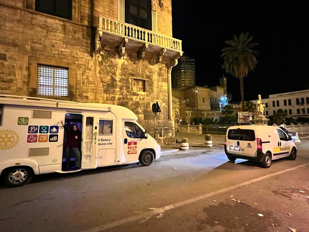 Camper medico Omceo-Rotary, a Palermo vaccinati 40 senza tetto