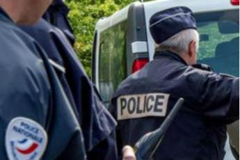 Francia, tenta di dare fuoco a sinagoga: polizia uccide uomo armato