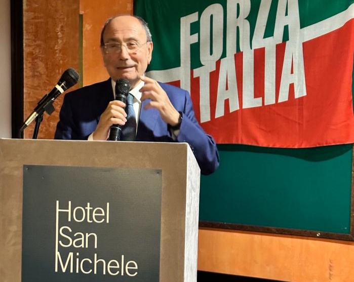 Sicilia, Renato Schifani: “Non c’è opposizione. è completamente vuota”