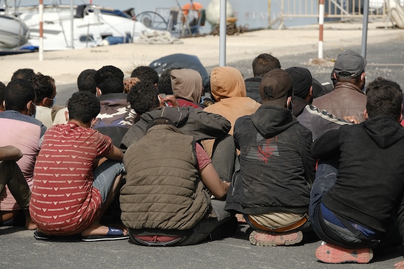 Migranti: sbarchi in Italia in calo rispetto all’anno scorso