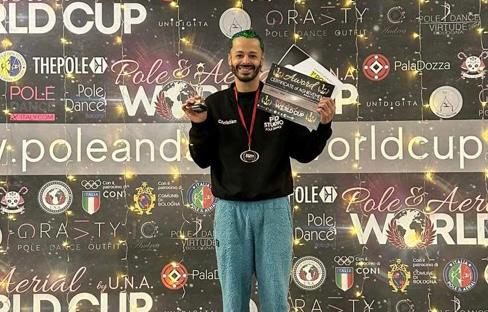 World Cup 2023 aerial e pole dance: il ballerino nisseno Cristian Pace vince  nella categoria “Stars under 40”