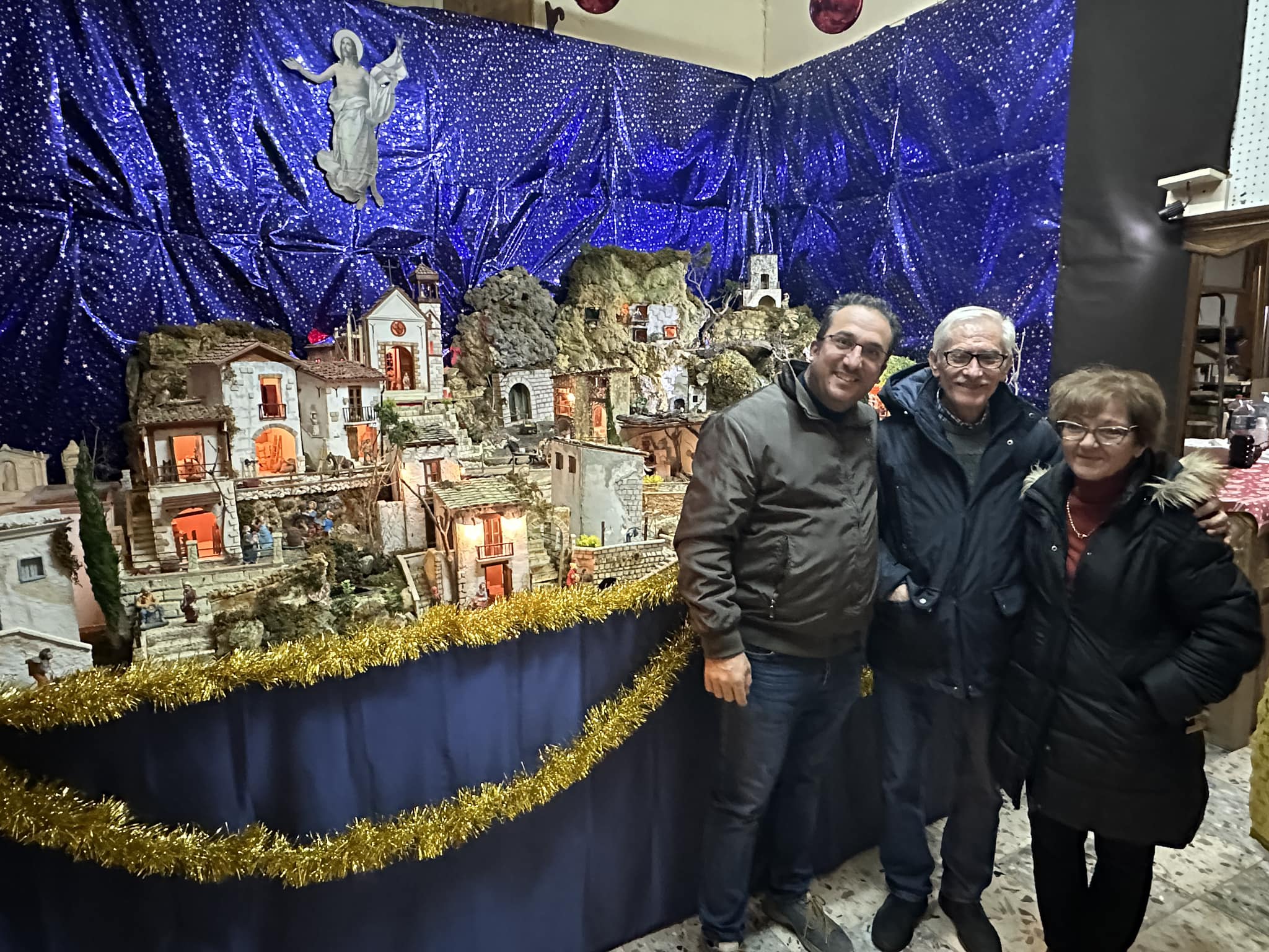 San Cataldo. Già tanti visitatori per ammirare il presepe artistico di Giuseppe Falzone