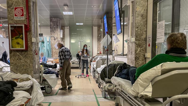 Italia. Aumentano casi di influenza e Covid: assedio ai Pronto soccorso, in migliaia attendono ricovero