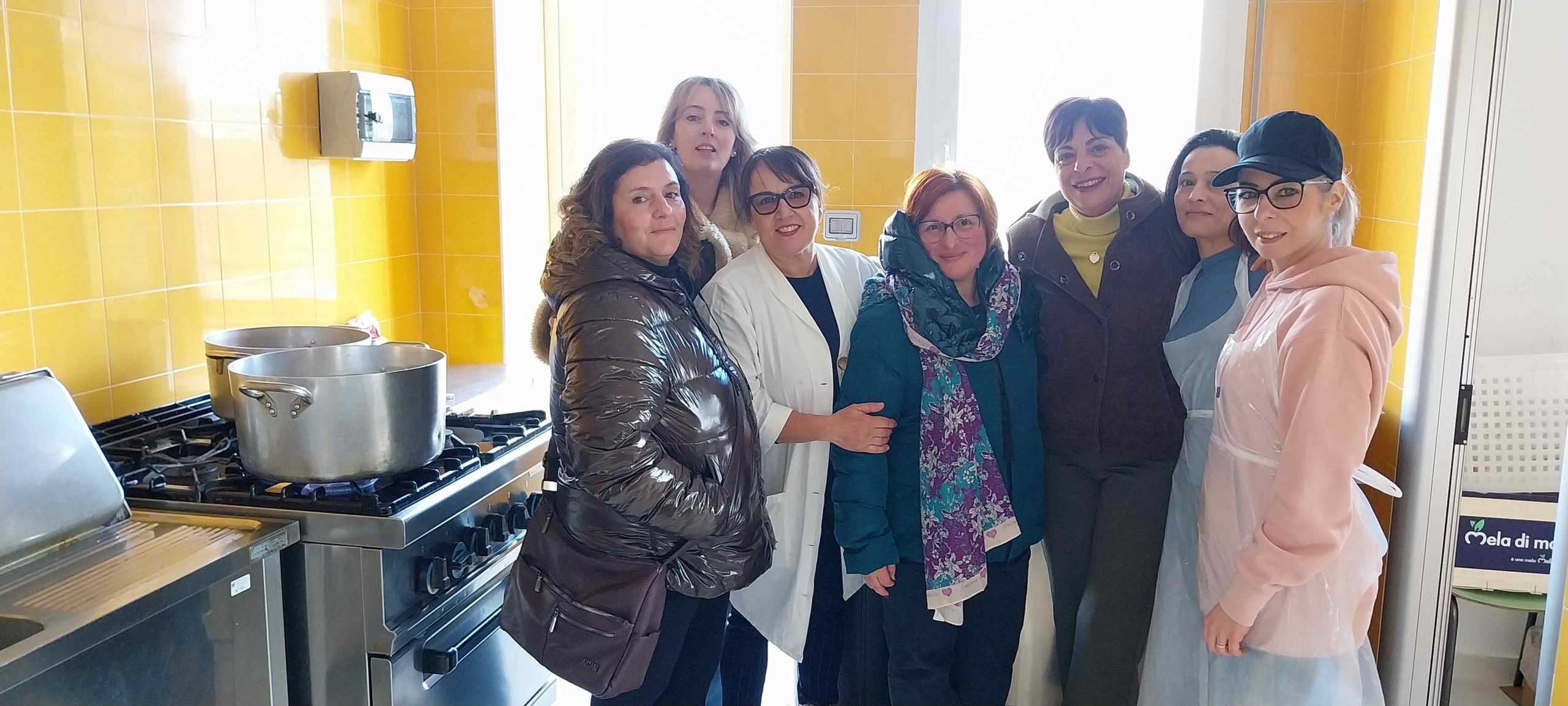 Santa Caterina. Il cibo avanzato della refezione scolastica sarà devoluto agli “amici a quattro zampe”