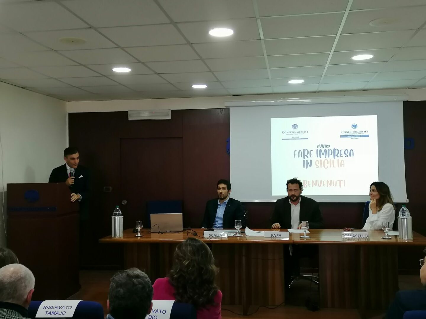 Fare impresa in Sicilia, confronto nella sede di Confcommercio Palermo