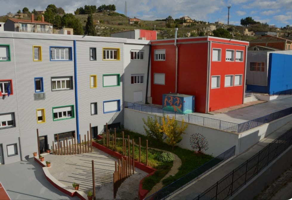 Mussomeli, Scuola Media Via Marchesi  effettuati lavori impianto di riscaldamento. Termosifoni funzionanti.