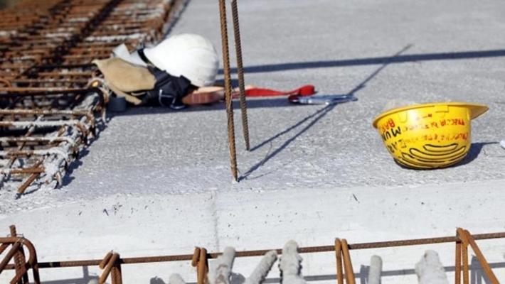 Operaio muore travolto dal crollo di un muro: la vittima è un 50enne