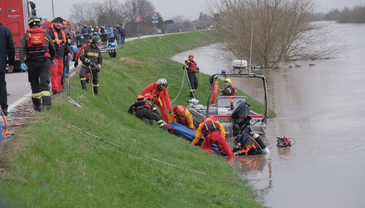 Femminicidio Sara Buratin. Recuperato cadavere di Alberto Pittarello: s’è lanciato a forte velocità nel fiume con il suo furgoncino