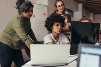 Big Tech, solo il 26% di dirigenti e manager è donna