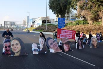 Gaza, ancora proteste e blocchi a Tel Aviv per rilascio ostaggi