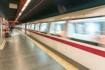 Madrid ha più chilometri di metro di tutta Italia, la denuncia di Legambiente