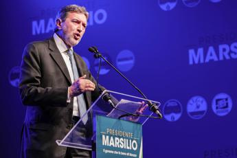 Regionali Abruzzo, ira Marsilio: “Sul Nove clamorosa violazione del silenzio elettorale”