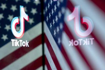 TikTok al bando, Camera Usa approva legge. Ira della Cina