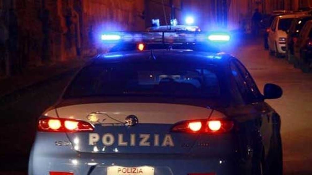 Incendia più volte i rifiuti: arrestato dalla Polizia