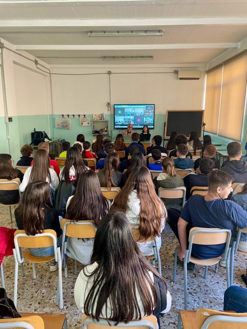 Sicilia, gli studenti delle Pelagie a scuola di giornalismo