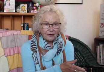 Morta a 84 anni Trina Robbins, fumettista e attivista che disegnò Wonder Woman