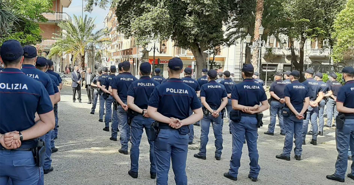 Bando per l’assunzione di 1887 agenti nella Polizia: istanze da presentare entro il prossimo 13 maggio