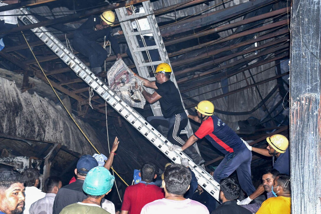 India, incendio in un luna park: almeno 27 morti, molti sono bambini