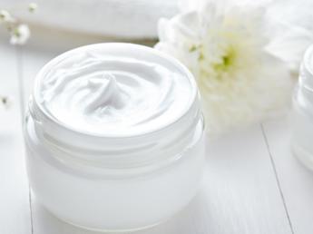 Allarme dermatologi per abuso creme antibiotiche, oltre 278 mln dosi l’anno