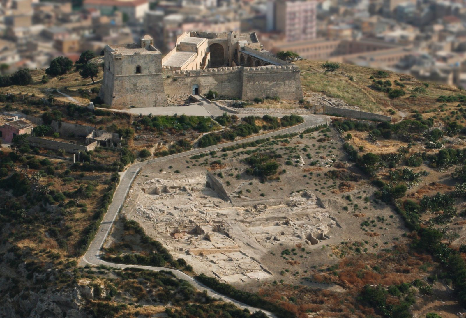 Archeologia, da lunedì un mese di scavi nell’antica Finziade a Licata