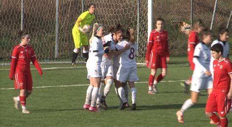 Calcio femminile giovanile, evento regionale a Caltanissetta: sabato 26 maggio “Ragazze con i tacchetti”