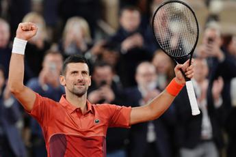 Roland Garros, Djokovic avanza al 3° turno