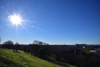 Sole e caldo nel weekend, ma tornerà il maltempo: previsioni meteo oggi