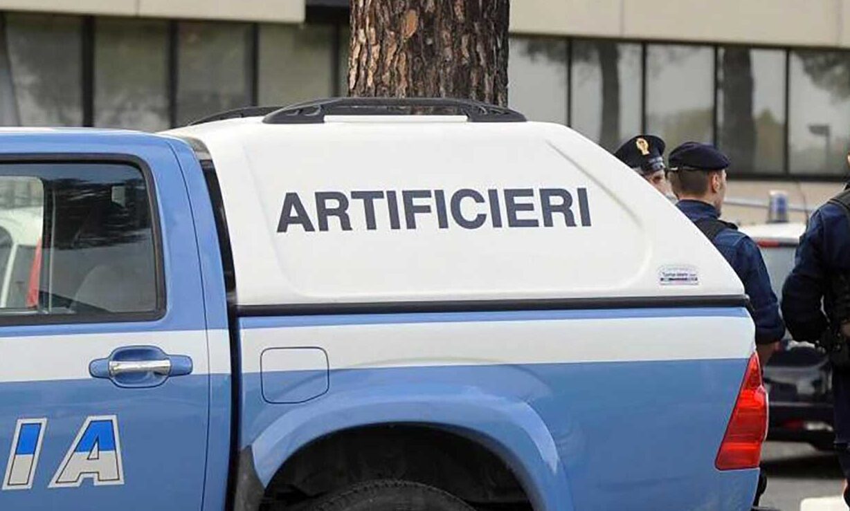 Trapani, rimosso ordigno bellico scoperto in spiaggia