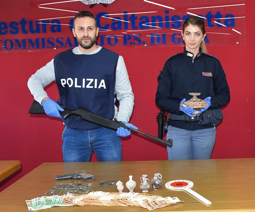 Nel Nisseno, spaccio di cocaina, ricettazione di beni culturali e detenzione di armi clandestine: 4 misure cautelari