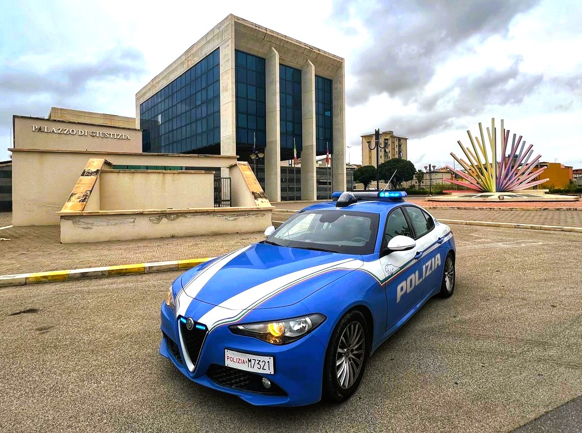 Nel Nisseno arrestato dalla Polizia per tentato furto e lesioni personali