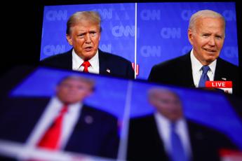 Biden, sfottò della tv russa: “Con Trump un reality sui pensionati”