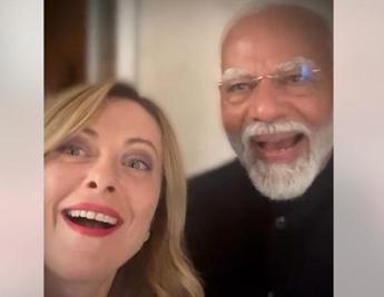 “Hello from the Melodi team”: la gag di Meloni e Modi al G7