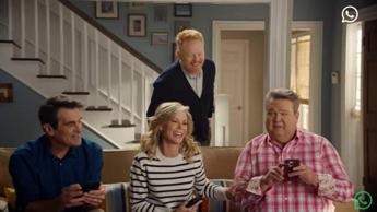 Modern Family, la ‘reunion’ nello spot di WhatsApp – Video