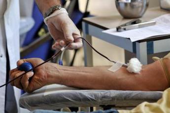 Sanità, al via campagna ‘Dona vita, dona sangue’