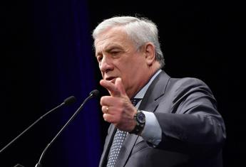 Ucraina, Tajani: “Putin fa guerra ibrida, cerca di spaventare Occidente”