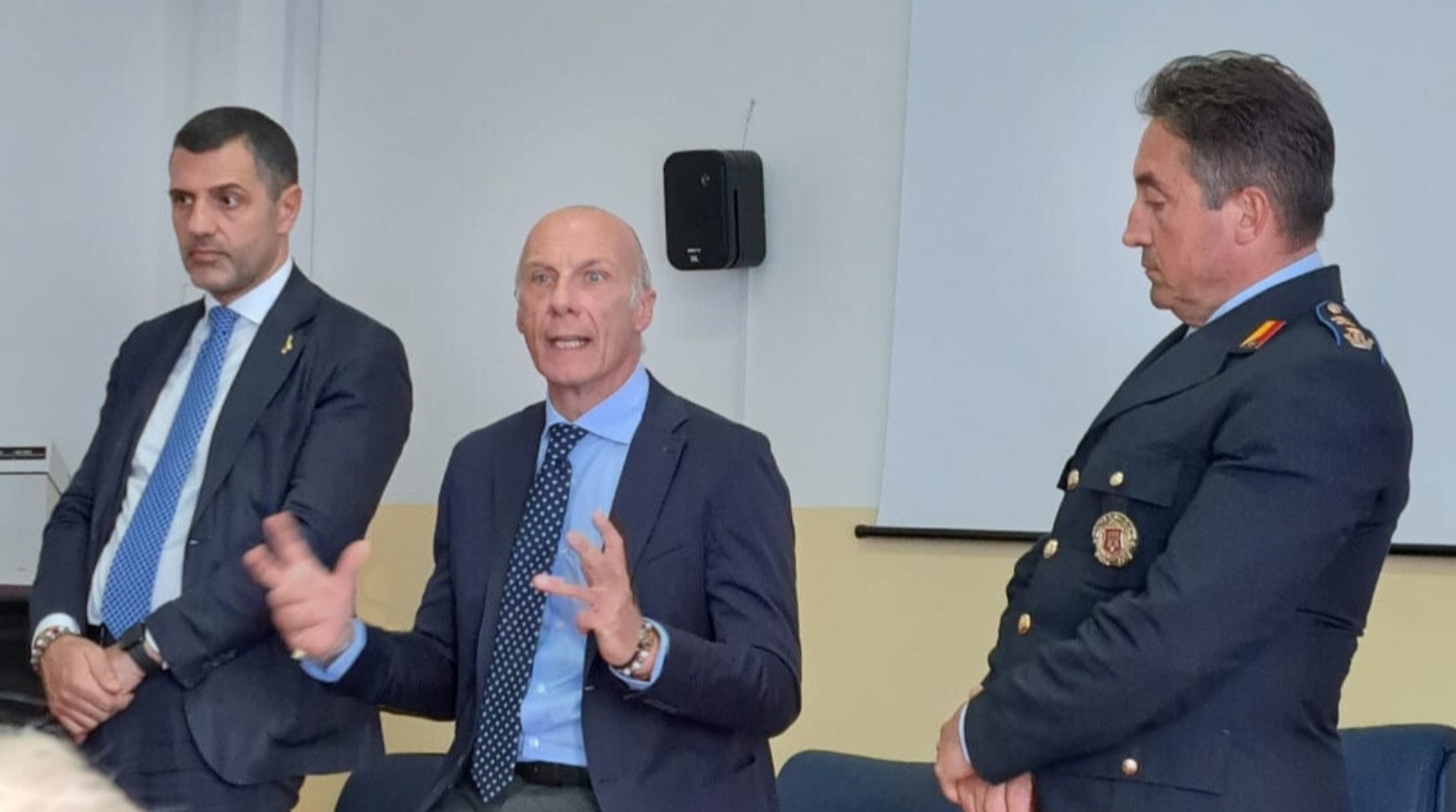 Caltanissetta, il sindaco Tesauro e l’assessore Aiello incontrano il comandante della Polizia Municipale Peruga