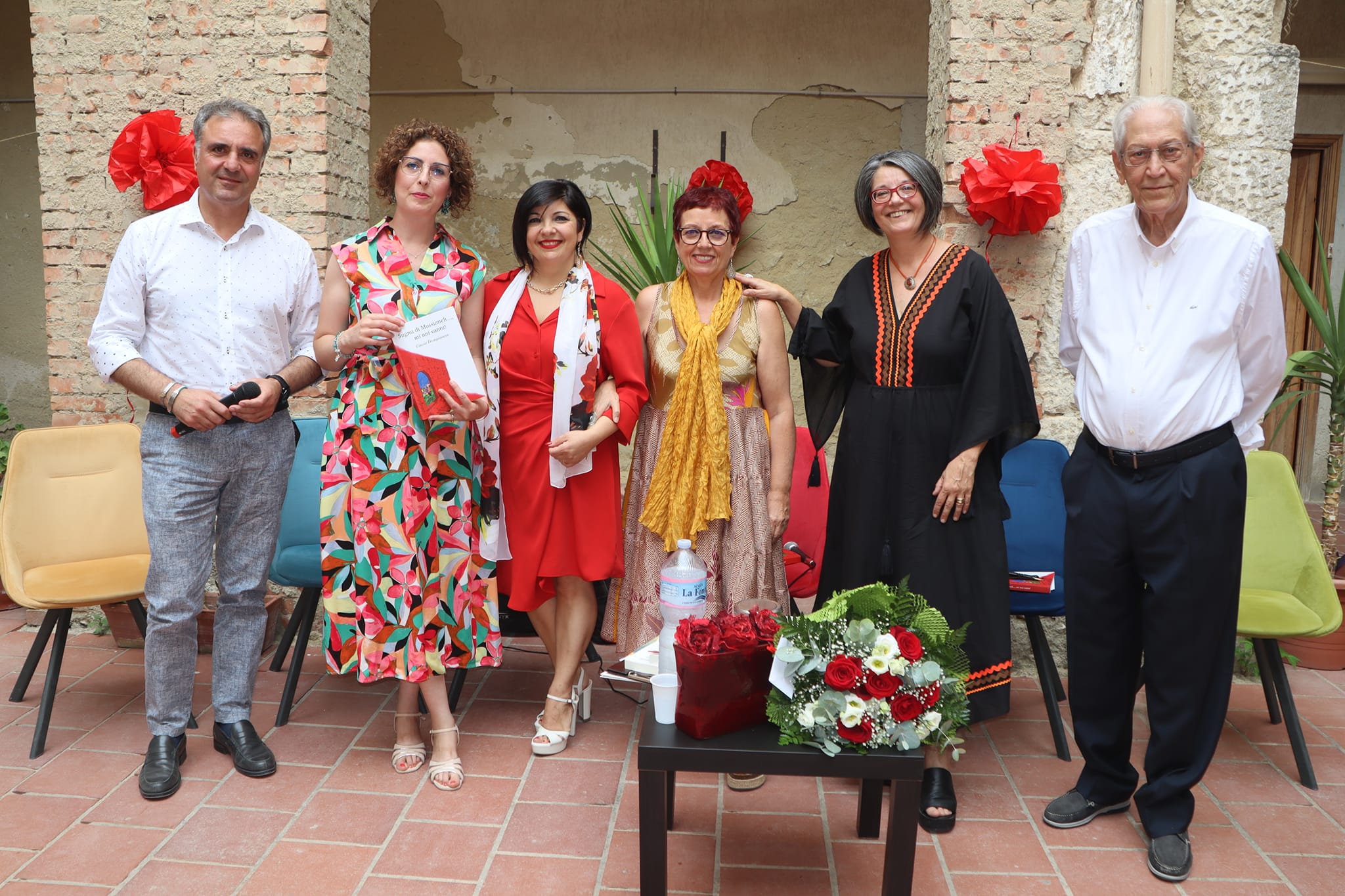 Presentazione libro di Cinzia Frangiamore “Sugnu di Mussumeli…mi ‘nni vantu”. Prof. Giardina “avanti picca gòdiri c’assai trivuliari”. Un successo