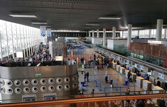 All’aeroporto di Catania 40enne si impadronisce di un anello, ma al rientro scatta per lei la denuncia da parte della Polizia