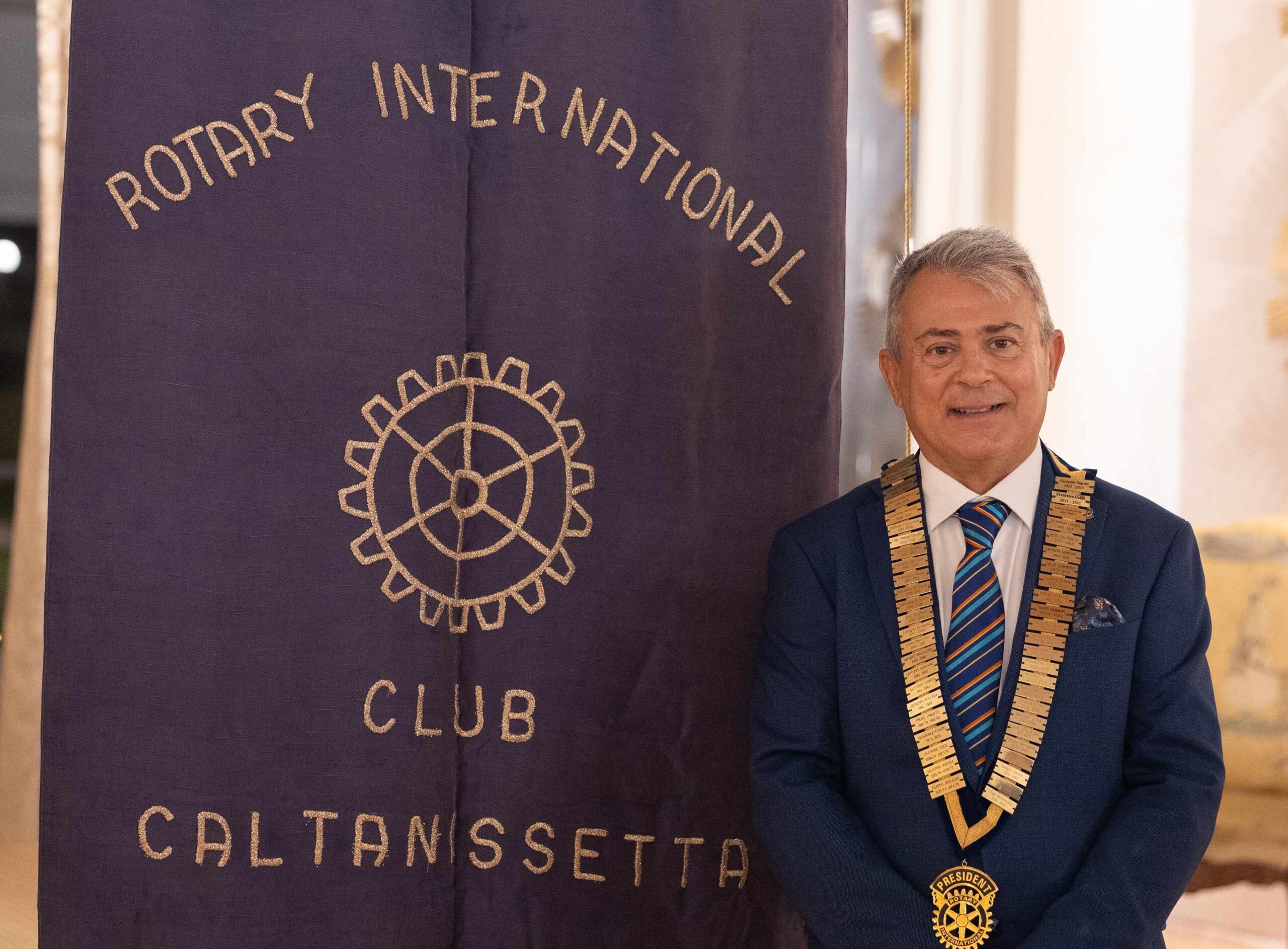 Caltanissetta. Passaggio della Campana al Rotary Club: l’avv. Salvatore Candura è il nuovo presidente