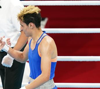 Boxe a Parigi 2024, il ‘caso Khelif’: donna per Olimpiadi non per Mondiali