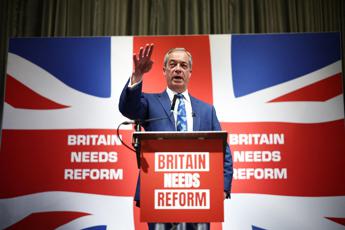 Elezioni Gran Bretagna, Nigel Farage: ora Mr Brexit vuole una ‘rivolta politica’ nel Paese