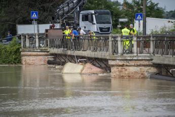 Maltempo Italia, ancora temporali e venti forti: allerta gialla in nove regioni