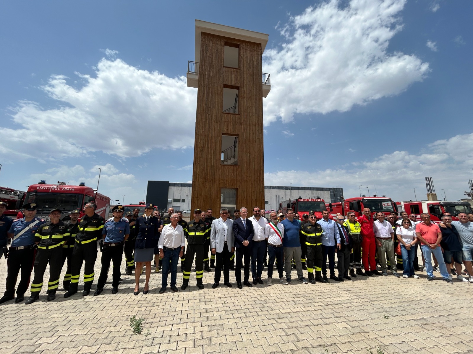 Vigili del fuoco, Regione consegna nuova caserma a Siracusa. Falcone: «Impegno mantenuto»