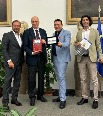 Radio, ‘Microfono d’oro’ a ‘Igorà’ di Igor Righetti miglior programma di cultura