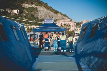 Terremoto Campi Flegrei, scossa di magnitudo 4 avvertita anche a Napoli