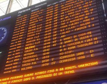 Treni caos, oggi ritardi per guasto: cambiano orari Alta Velocità e Intercity